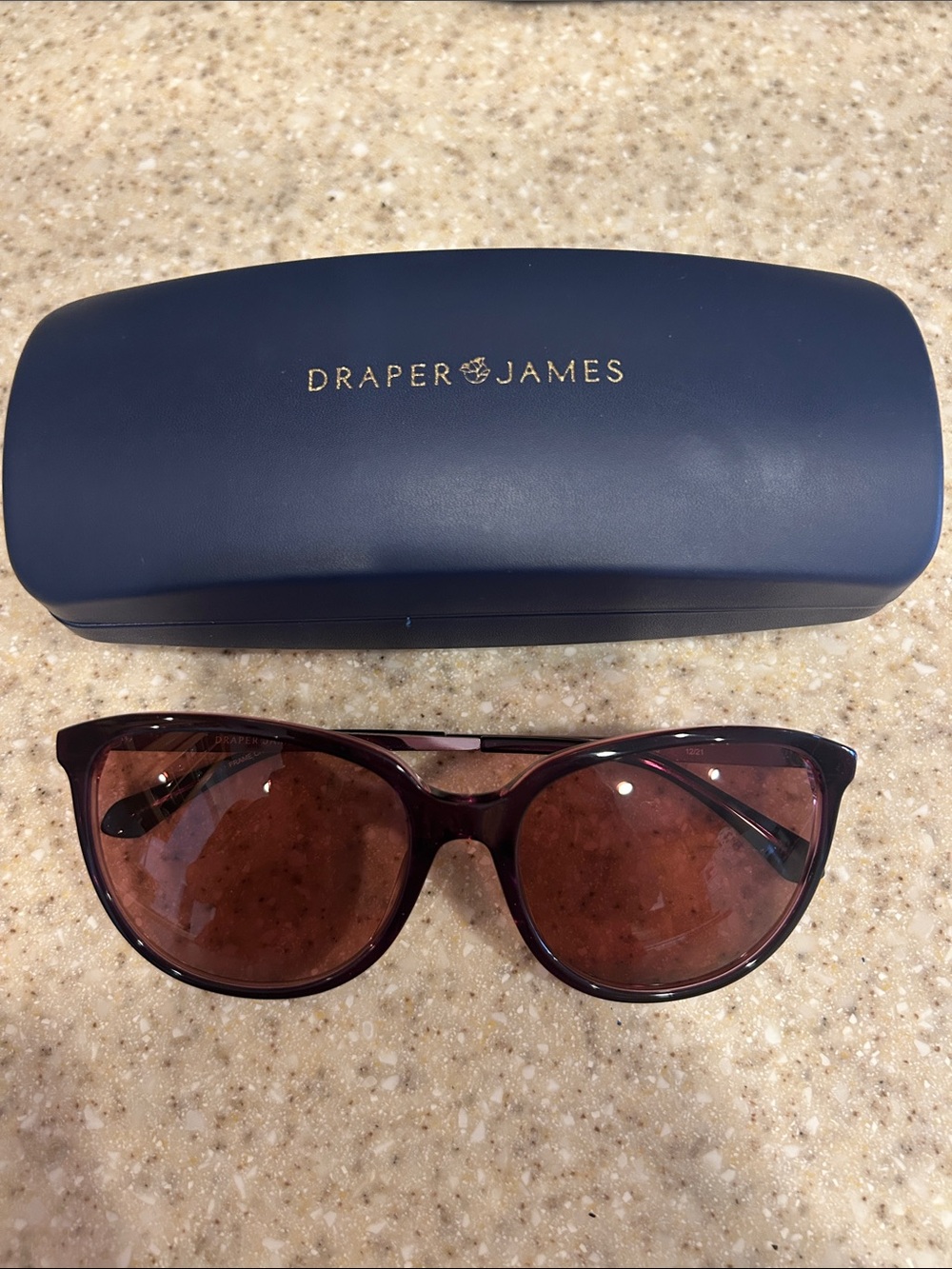 Draper James Tortoise Brown and Pink Accent Sunglasses